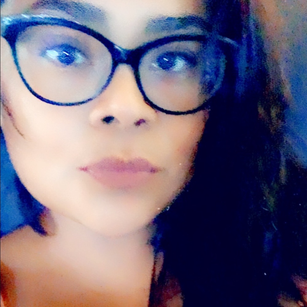 Meet your Posher, Brenda